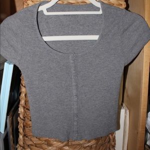 Button t shirt crop top